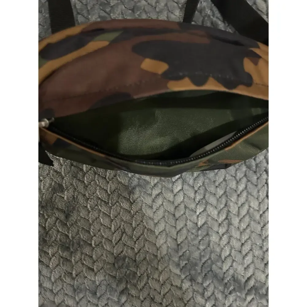 Jansport Camo Fifth Avenue Fanny Pack Waist Sling Shoulder